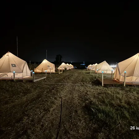 Glamping *